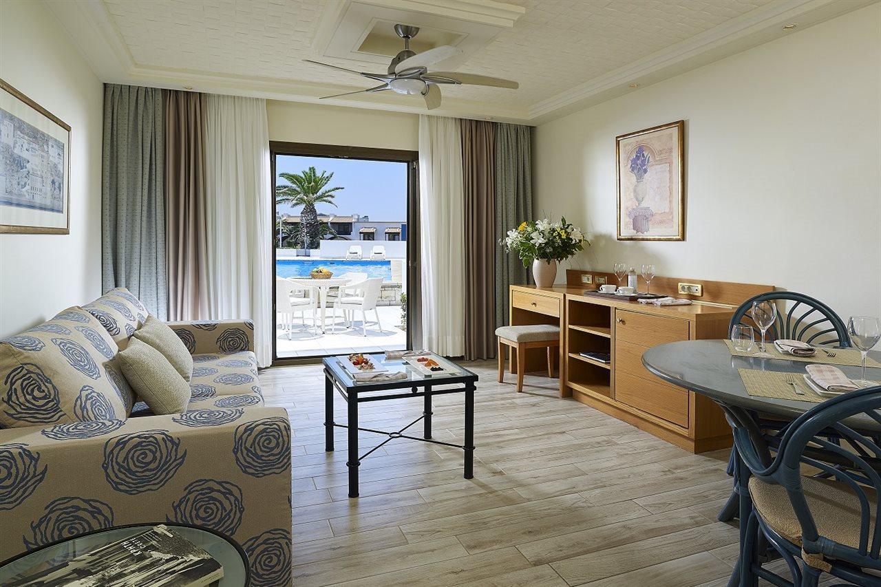 Knossos Royal Hotel Hersonissos  Bagian luar foto